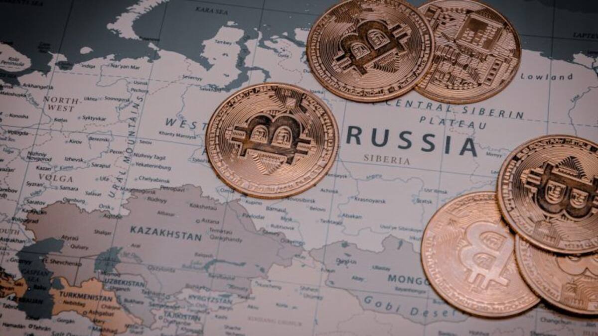 Минфин оценил вложения россиян в криптовалюту в 3,7 трлн рублей