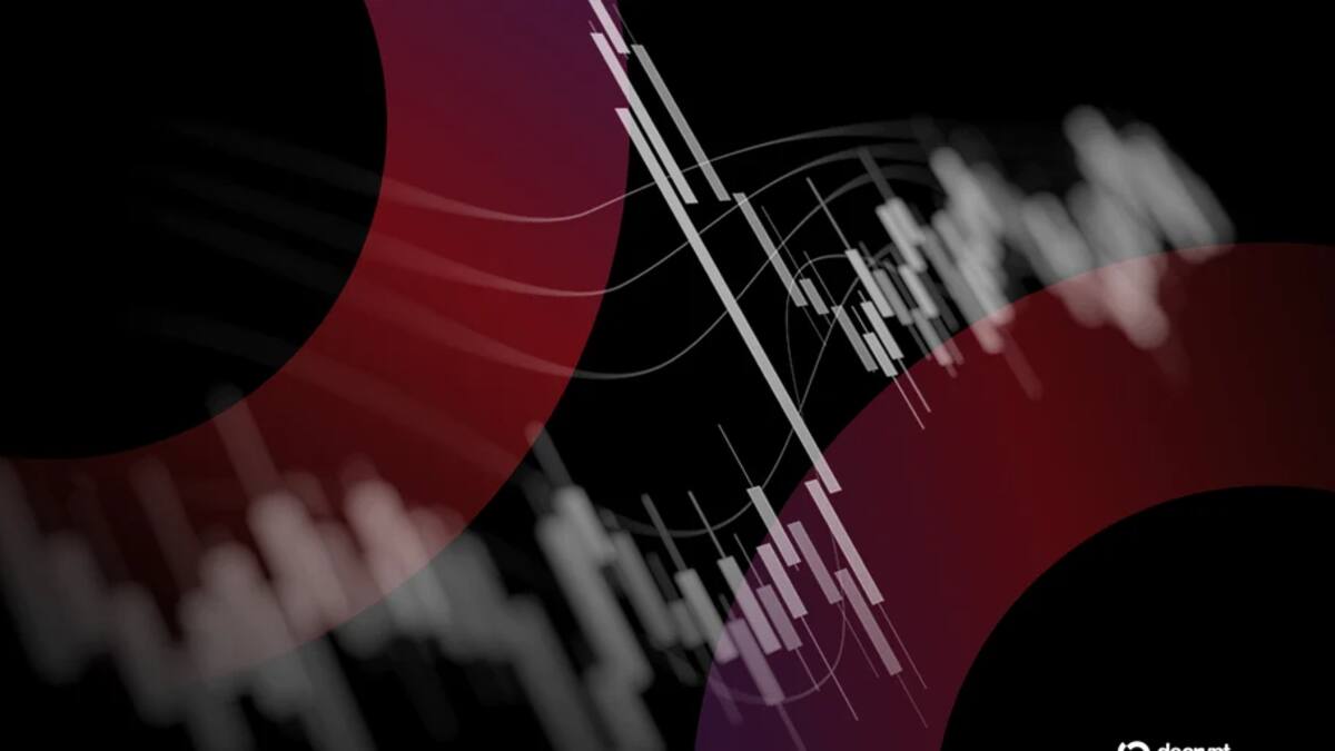 Биткоин сдал рост выше $85 500: скачок на данных PCE почти стёрт