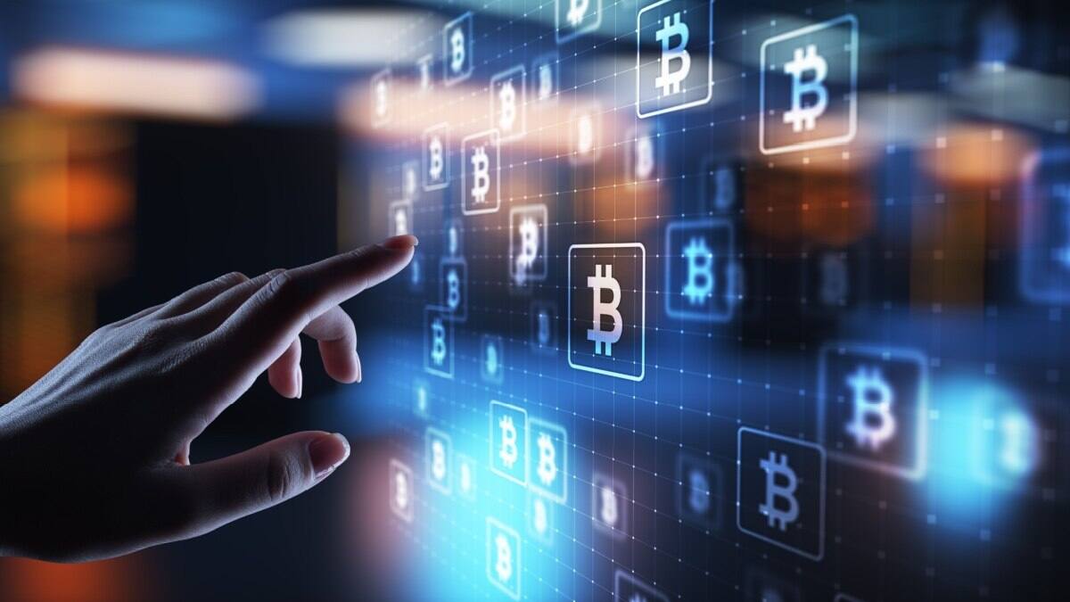 Суточный объем транзакций биткоина вырос до 893 391